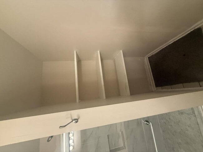 Building Photo - 260 McKendree Ln