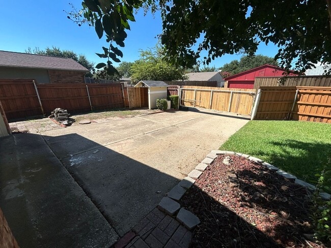 Building Photo - 4908 Wagner Dr