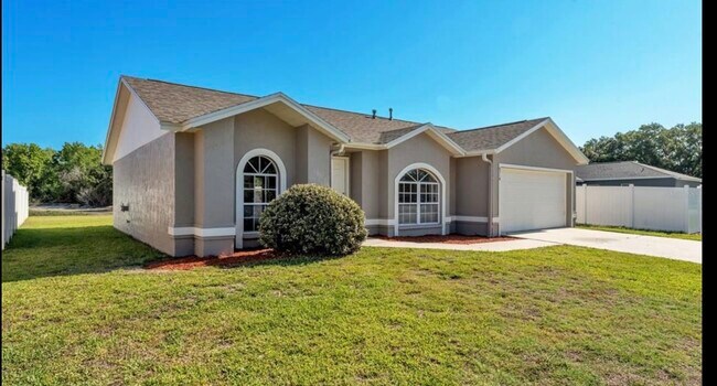 Foto del edificio - 6714 Shepherd Oaks St