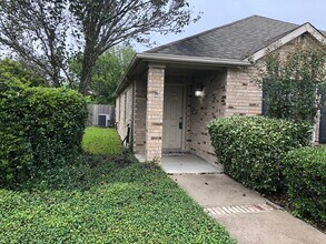 Building Photo - 3404 Pheasant Ln