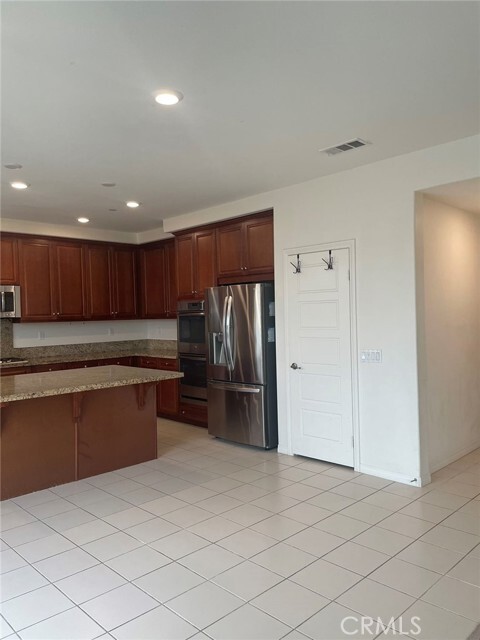 Building Photo - 13173 Stanton Dr