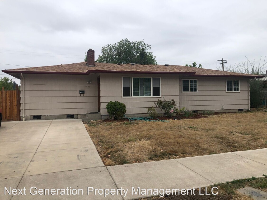 Foto principal - 4 br, 2 bath House - 2485 Tyler St.