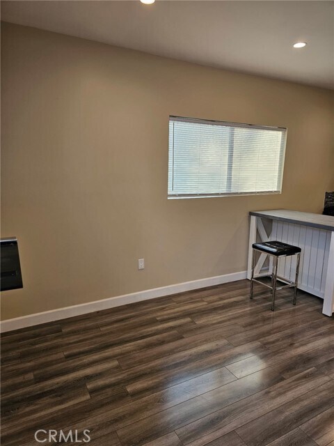 Foto del edificio - 10020 Gothic Ave
