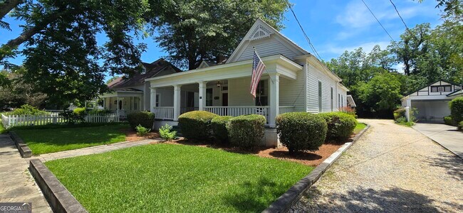Building Photo - 712 Stonewall St