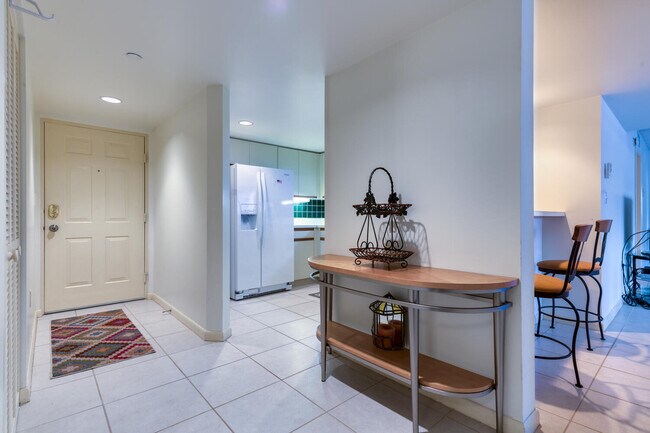 Building Photo - 518 Oak Harbour Dr