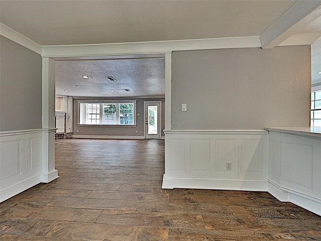 Building Photo - 1102 Baffin Ln