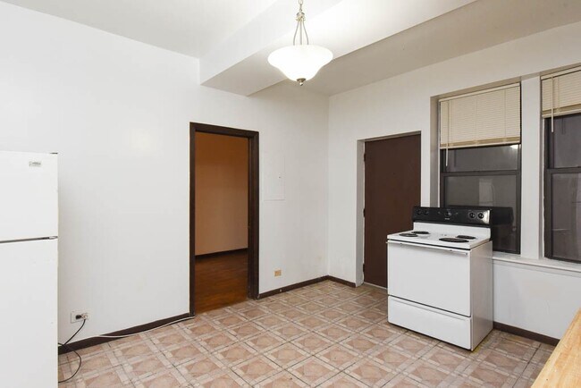 Foto del edificio - 3149 W Medill Ave