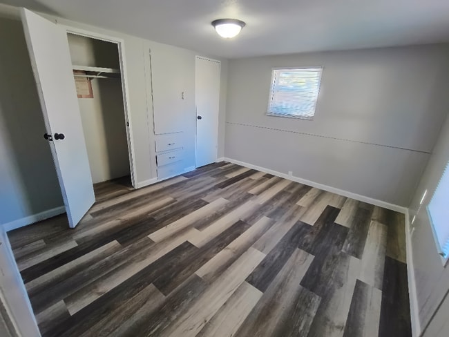 Building Photo - 63 Deerwood Park