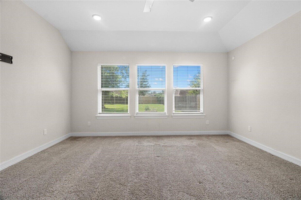Foto del edificio - 1208 E Henderson Rd