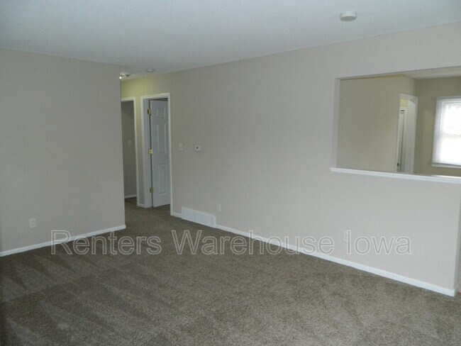 Foto del edificio - 4317 SE 8th St