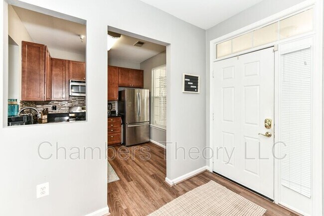 Foto del edificio - 11401 Gate Hill Place