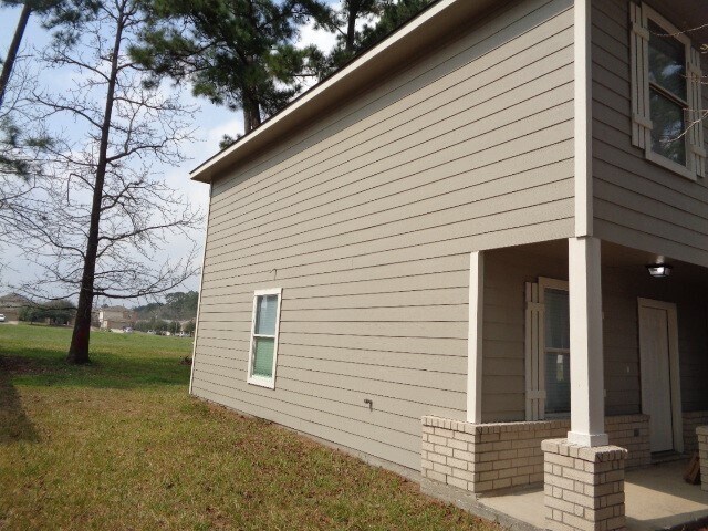Foto del edificio - 16746 Fallen Timbers Dr