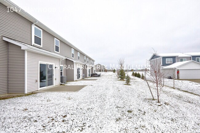 Foto del edificio - 1047 Maywood Ln