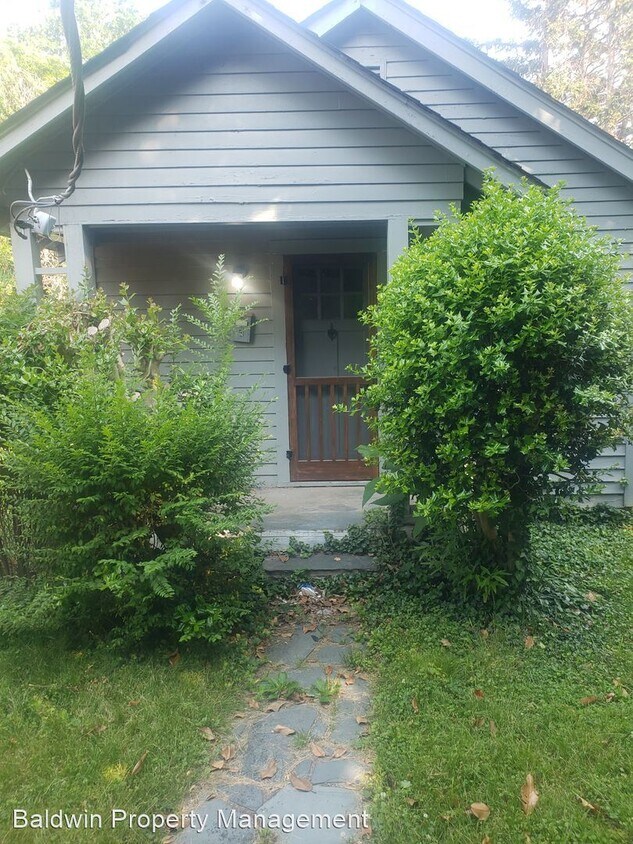 Primary Photo - 1 br, 1 bath House - 448 1/2 S. HAWTHORNE RD.
