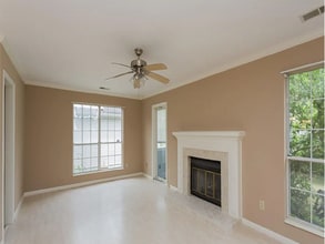 Building Photo - 1706 Lake Park Cir