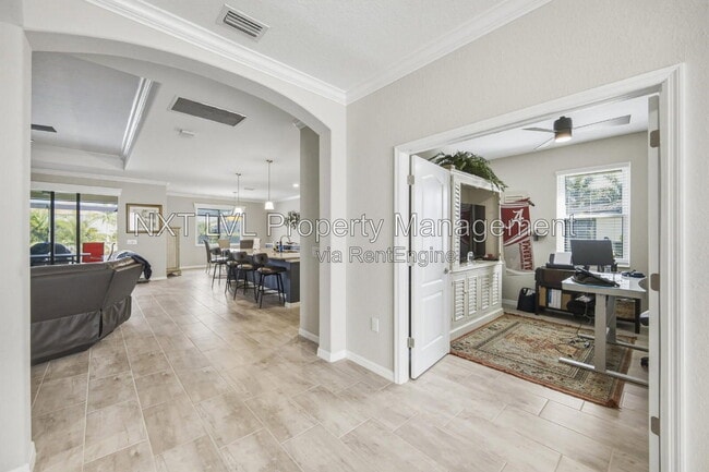 Building Photo - 11910 Bay Oak Dr