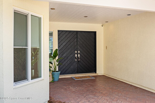 Building Photo - 3070 Rio Plumosa N