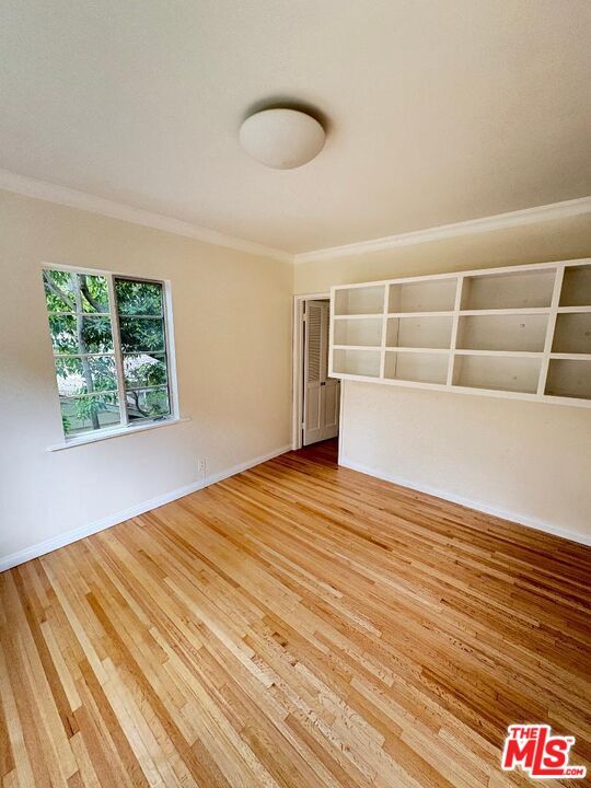 Building Photo - 10309 Chrysanthemum Ln