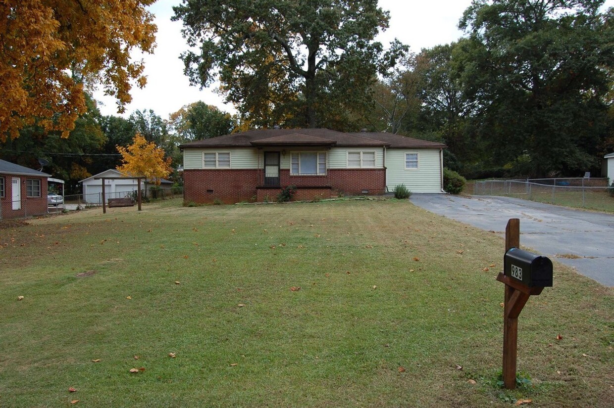 Primary Photo - 983 Wilson Rd SW