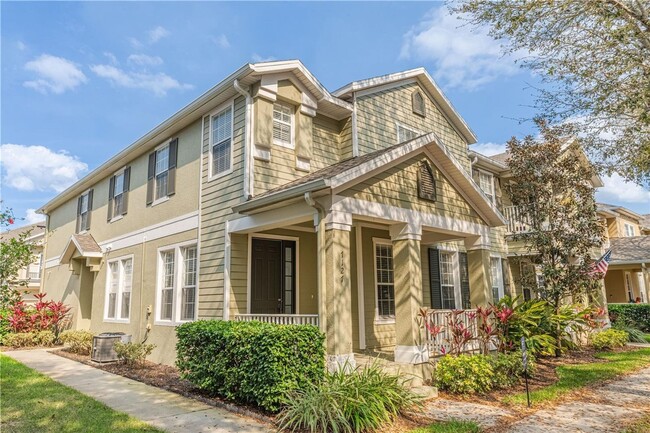 Building Photo - Beautiful 3 bedroom, 2.5 bathroom condo wi...