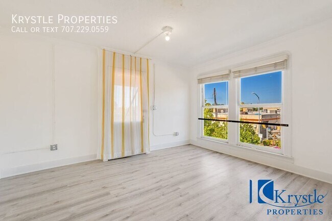 Foto del edificio - Beautiful apartment with large patio