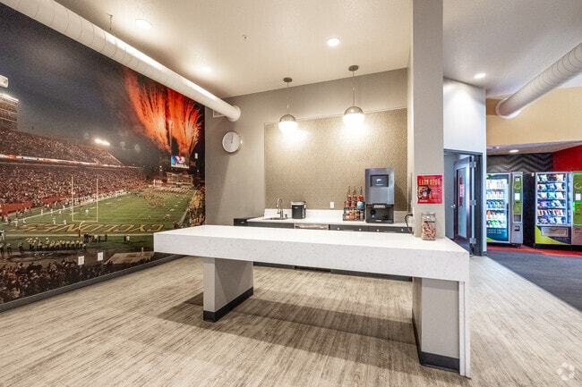 Clubhouse Lobby - The Quarters Ames