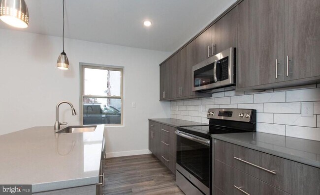 Foto del edificio - 1265 N Newkirk St