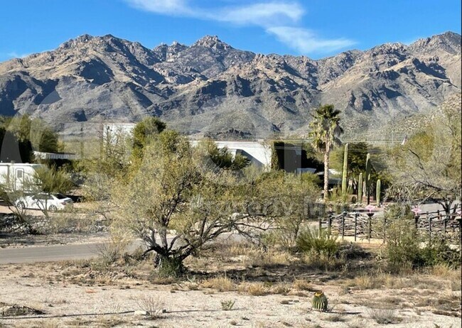 Building Photo - 8915 E Wes Pl