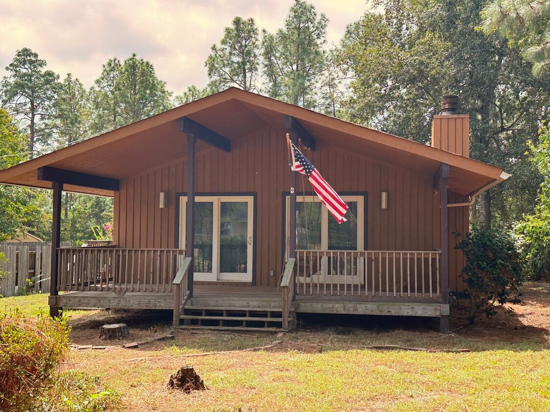 Primary Photo - 2320 Travis Rd
