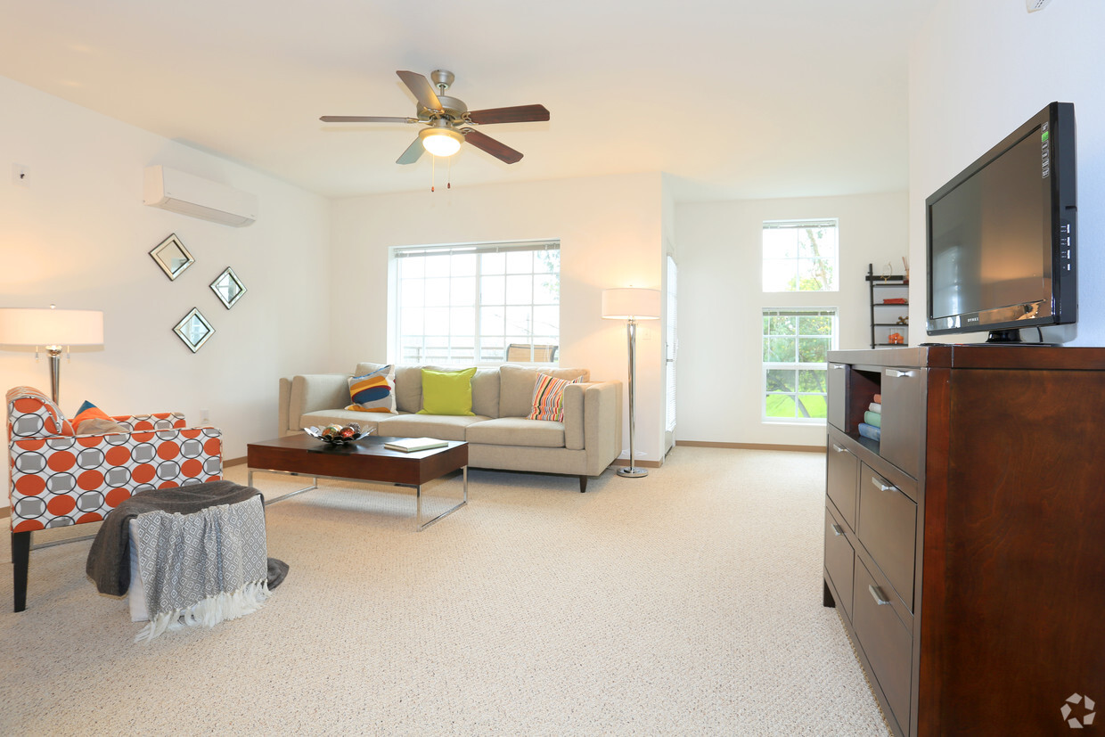 Primary Photo - Prospect Hill Apartments