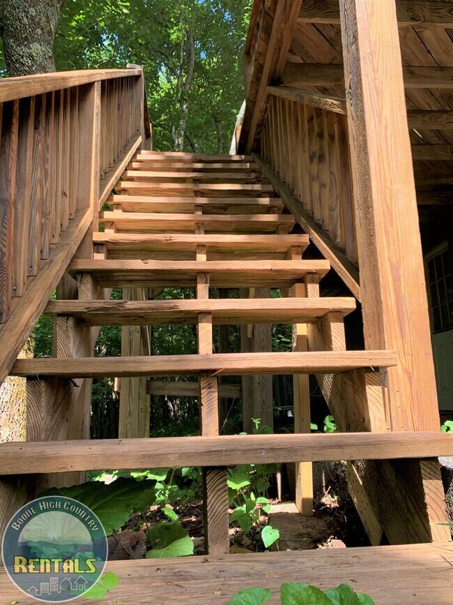 Foto del edificio - 159 David Sides Rd