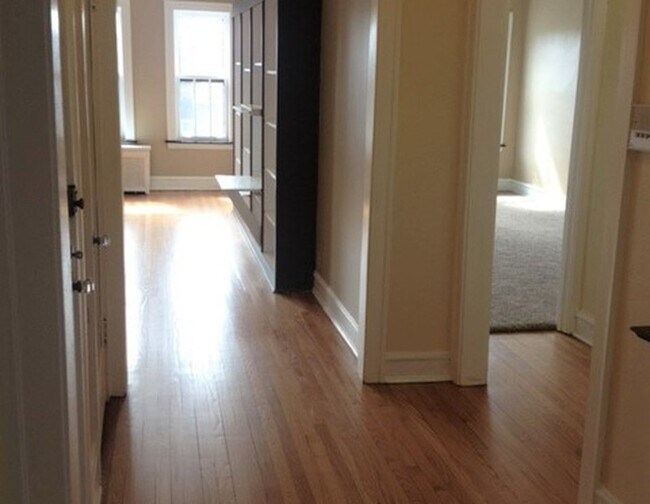 Building Photo - 439 Ridge Ave