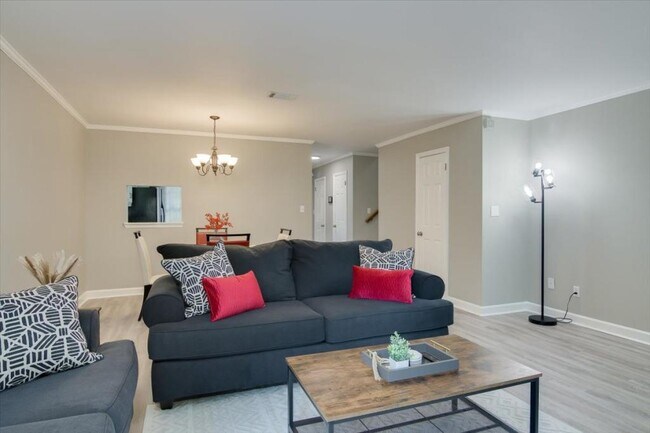 Foto del edificio - 705 Beacon Hill Ln