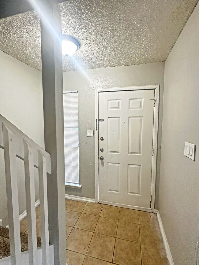 Foto del edificio - 7508 Oak Chase