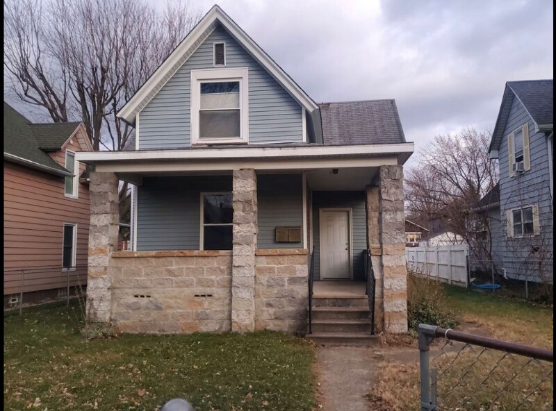 130 1/2 Butler St, Michigan City, IN 46360 House Rental in Michigan