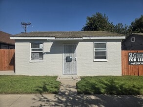 Building Photo - 614 N Lemon Ave