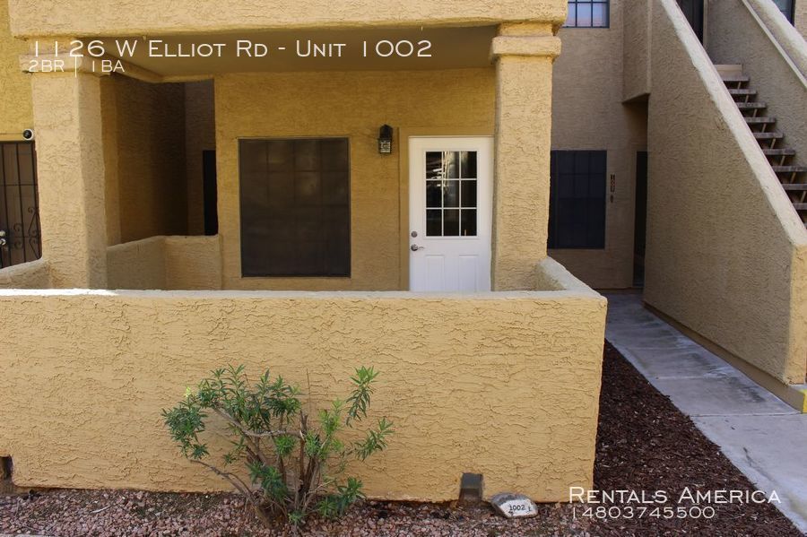 Primary Photo - 1126 W Elliot Rd
