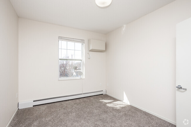 3HAB, 2BA - 1,201 ft² - Laverne Apartments