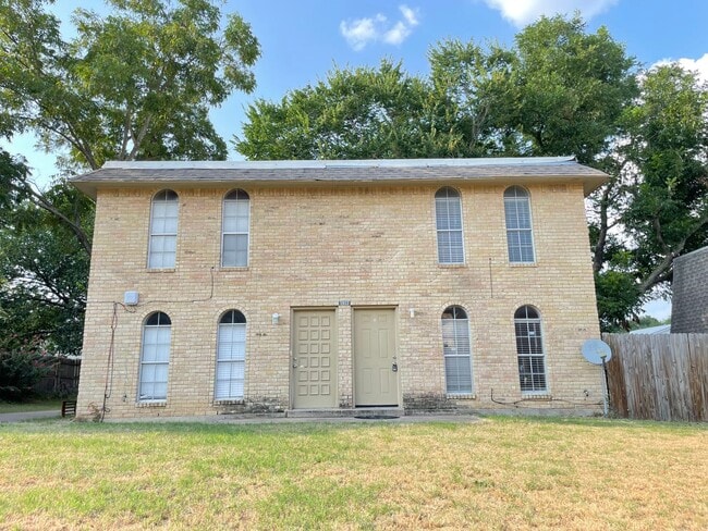 Affordable 2/1 - Affordable 2/1 Townhome