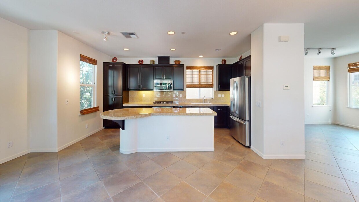 Primary Photo - 4325 Watson Cir
