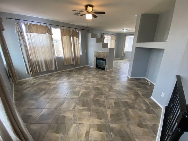 Building Photo - Wonderful 2 bed/2 bath house located in So...