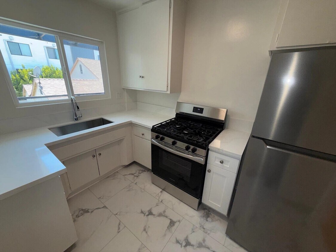 Foto principal - 1514 Orange Grv Ave