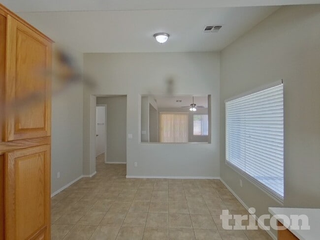 Building Photo - 1514 W Lynne Ln