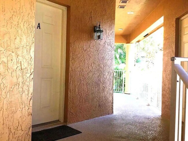 Foto del edificio - 8356 Mulligan Cir