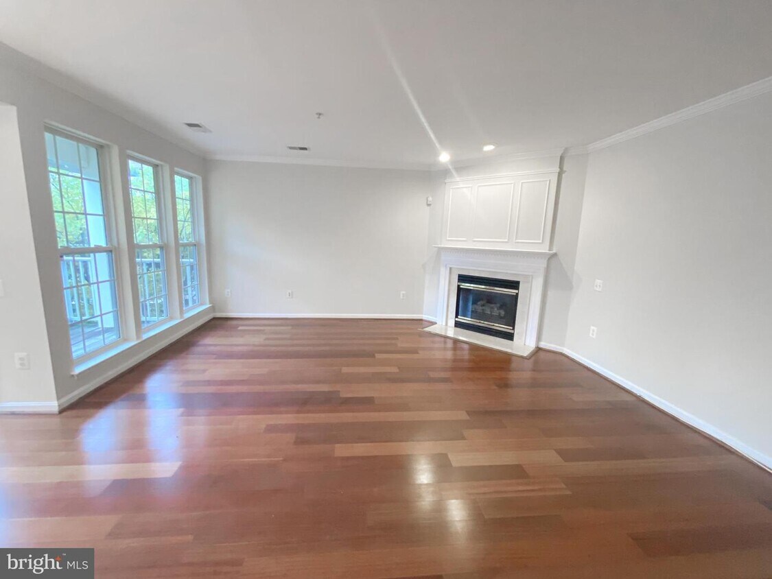 11236 Edson Park Pl Unit 32, Rockville, MD 20852 Room for Rent in