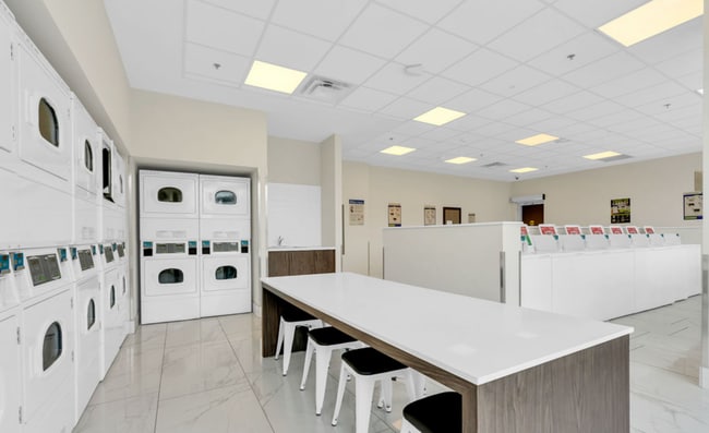 Building Photo - Hespeler House - Student Living