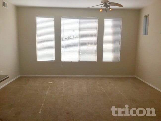 Foto del edificio - 3250 W Greenway Rd