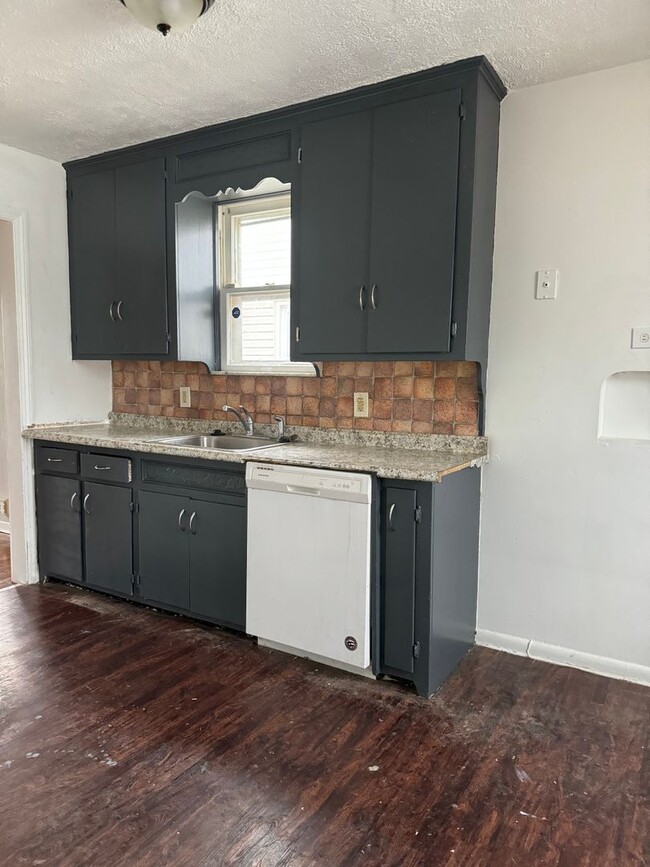 Building Photo - 538 Darlington Dr