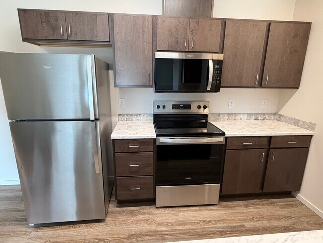 Foto del edificio - Westwood Pines Apartments