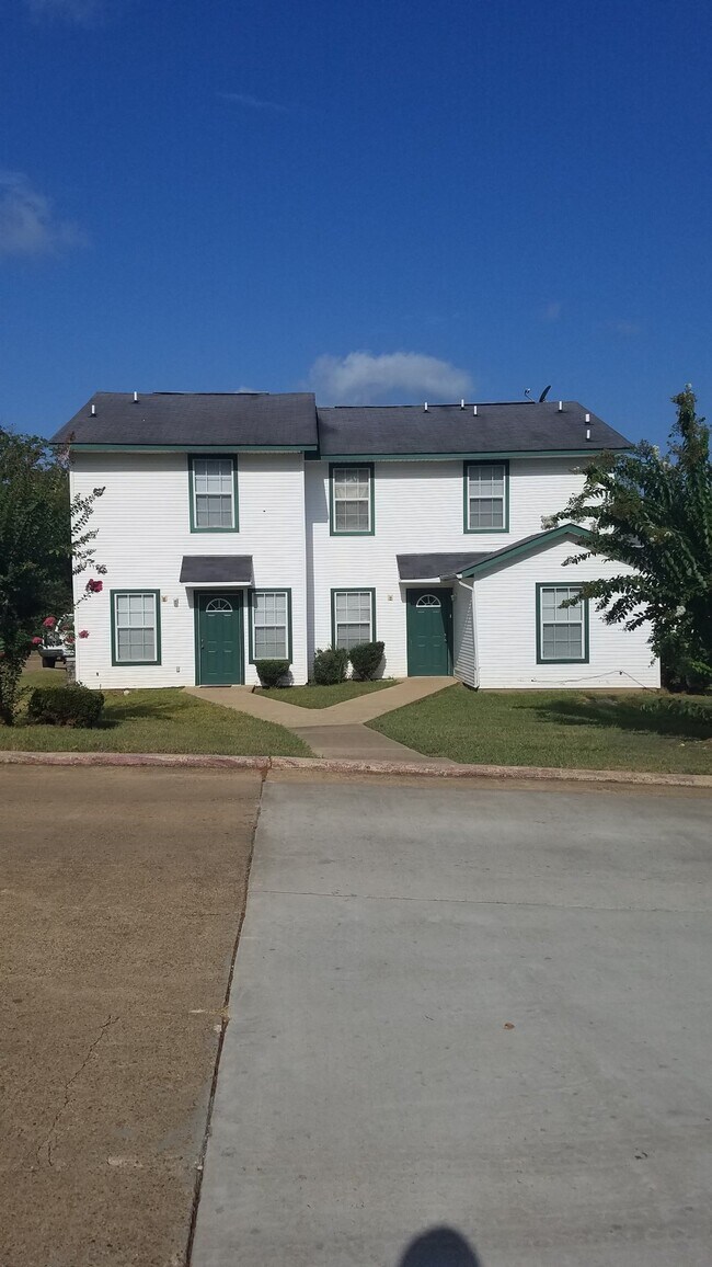 Foto del edificio - 4440 Danny R Wimberly Dr